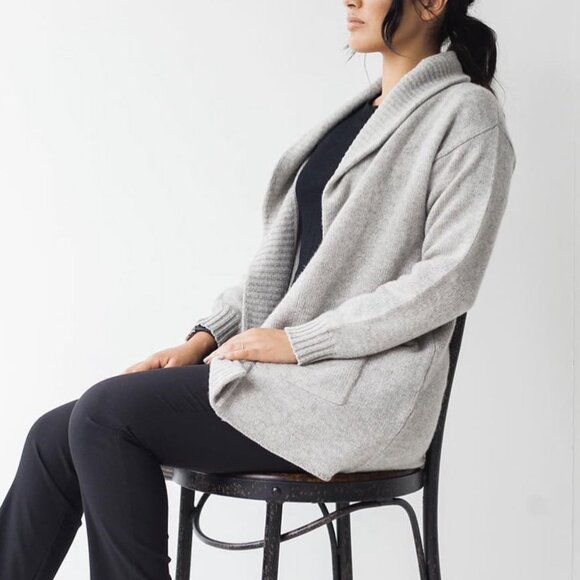 Nicole Bridger Cashmere "Protection" Cardigan in Grey, size 4 - Picture 8 of 9